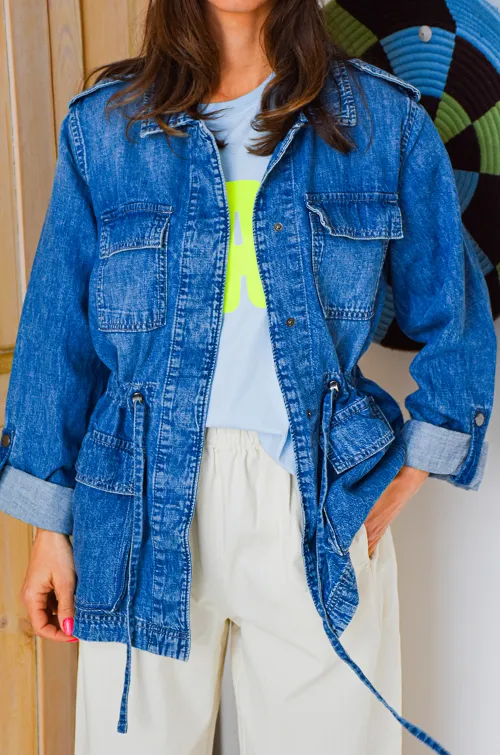  MEDIUM BLUE VESTES