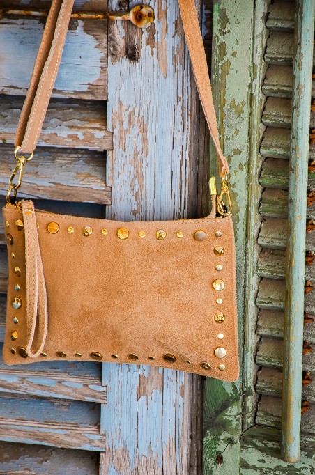 evelyn ashley CLOUTE CAMEL POCHETTE