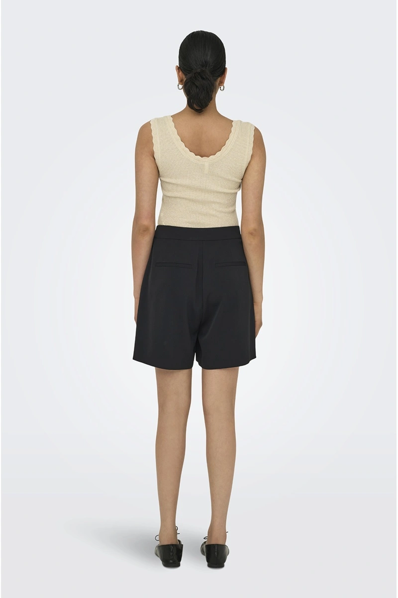 BLACK SHORTS 2