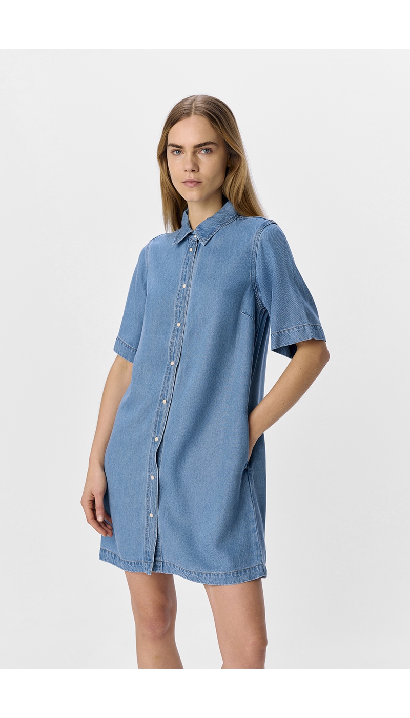 Object Collectors Item LIGHT BLUE ROBES COURTES