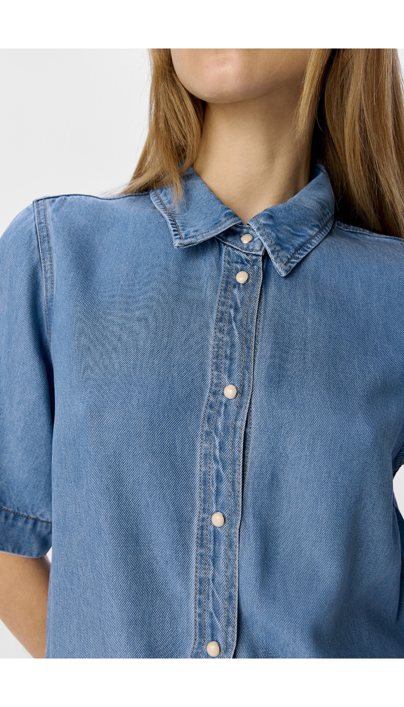 Object Collectors Item LIGHT BLUE ROBES COURTES