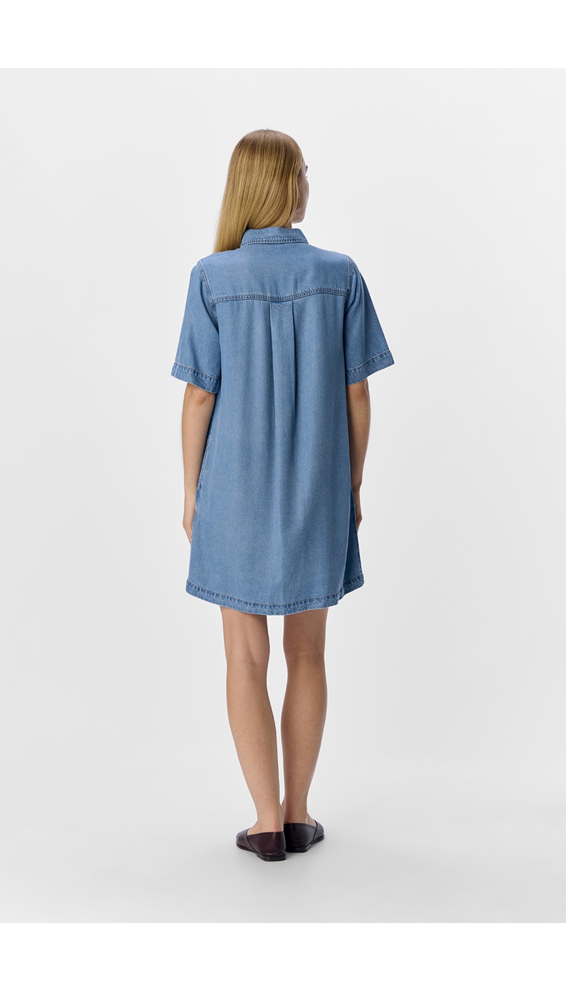 Object Collectors Item LIGHT BLUE ROBES COURTES