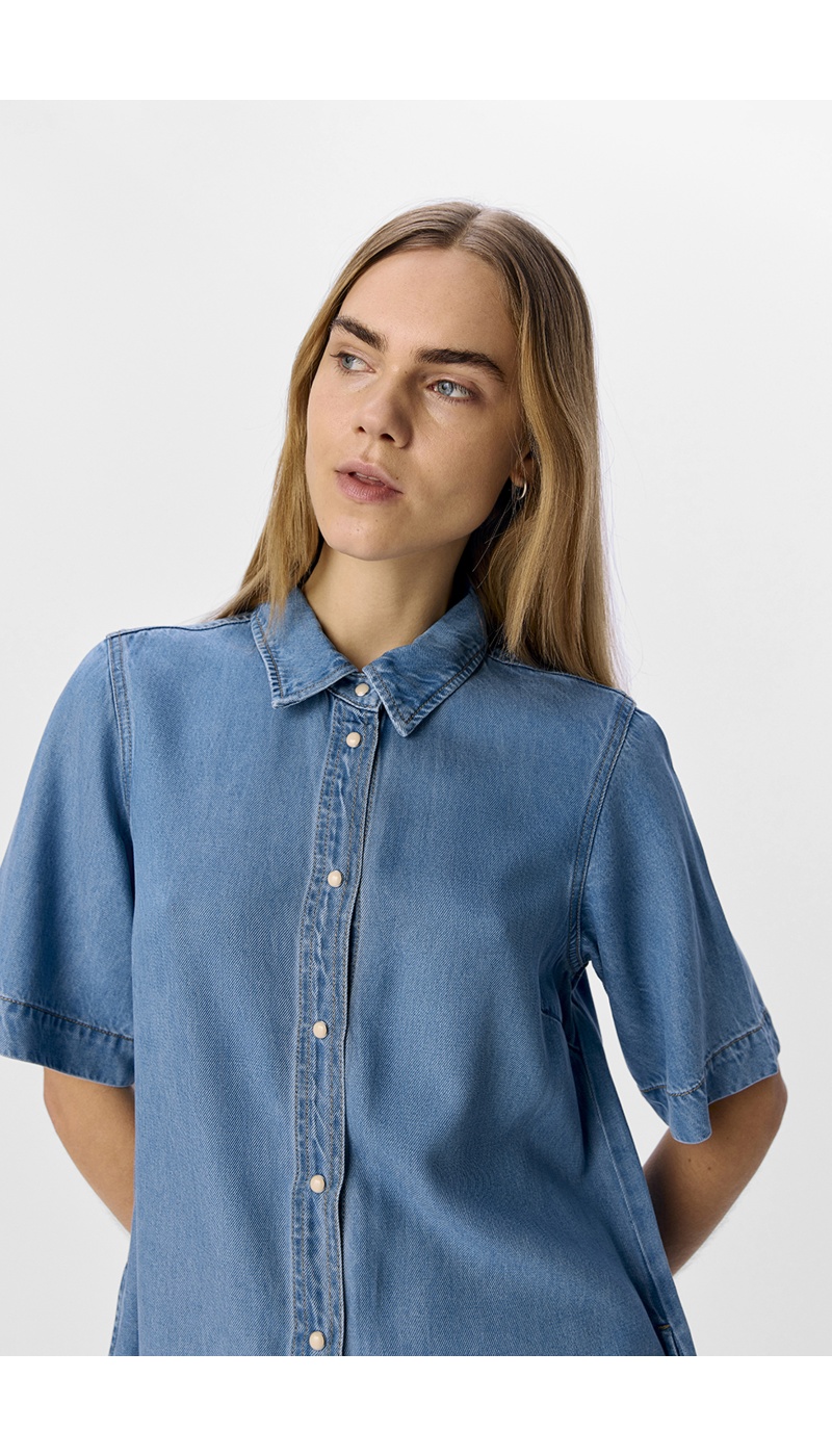 Object Collectors Item LIGHT BLUE ROBES COURTES