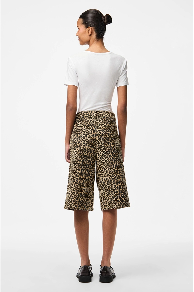 PIECES WHITE PEPPER SHORTS 2