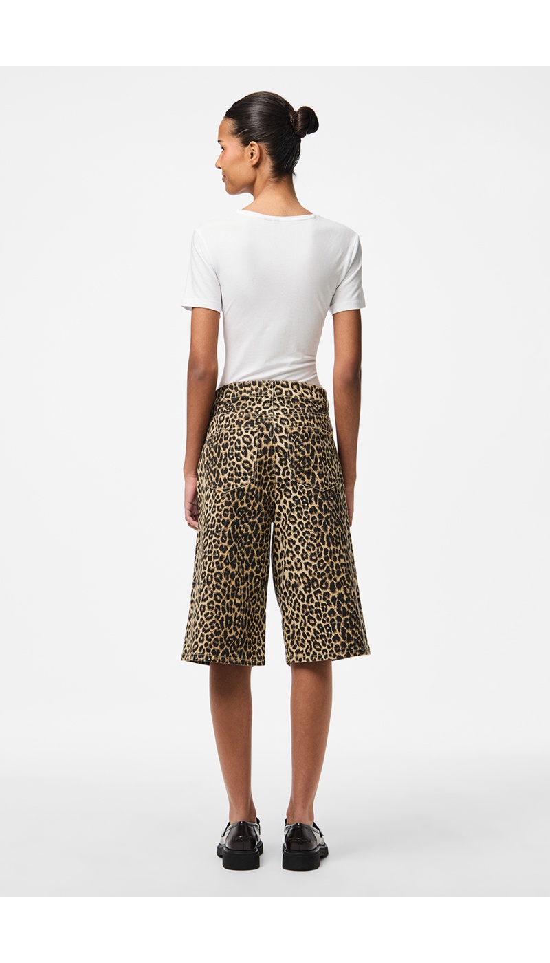 PIECES WHITE PEPPER SHORTS