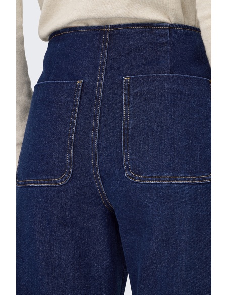 DARK BLUE JEANS