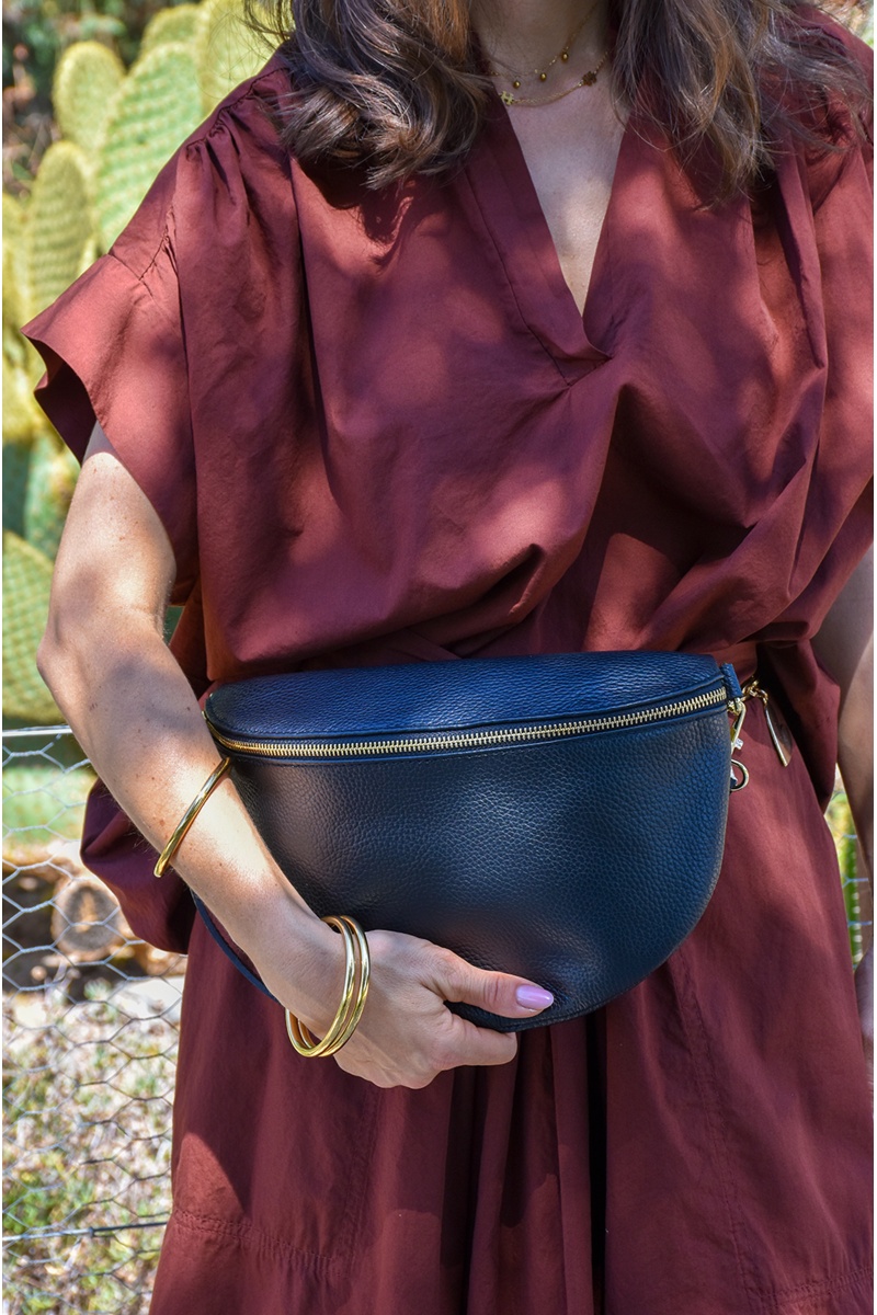 FLORA AND GEAN IMPORT  NOIR POCHETTE 2