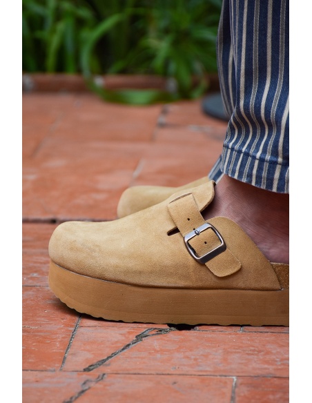 covana  CAMEL CHAUSSURE FEMME