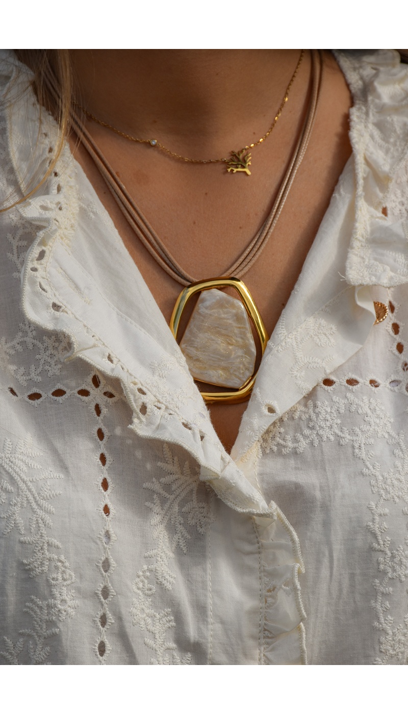 pretty baby PIERRE BEIGE COLLIERS