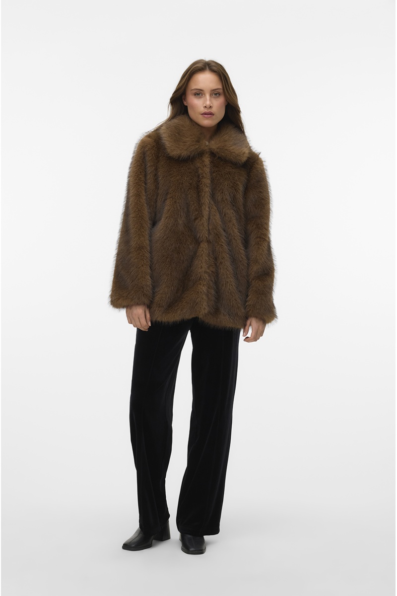 VERO MODA EMPE RADOR VESTES