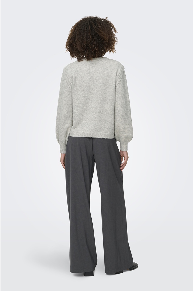 LIGHT GREY PULLS 2