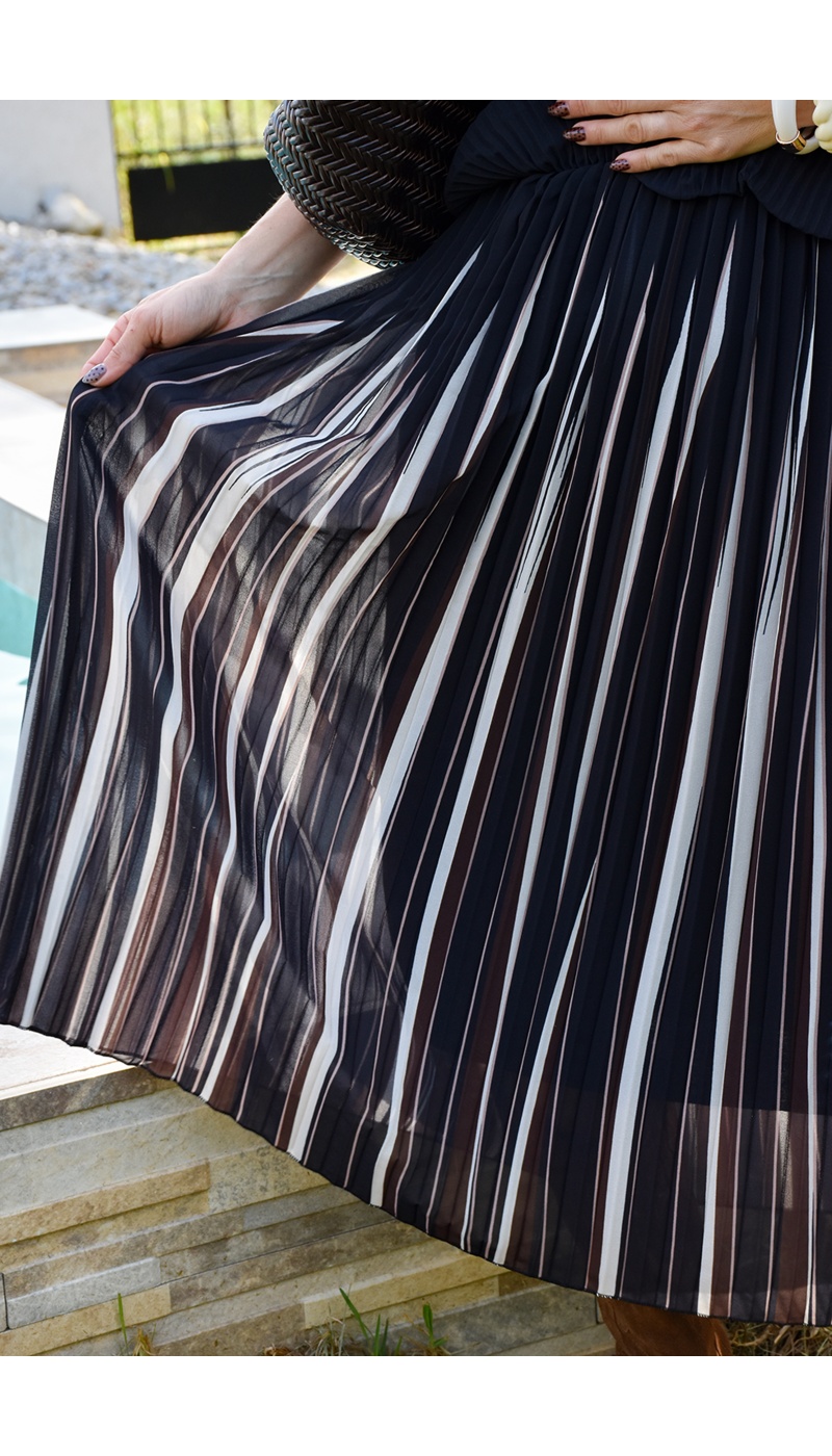 Robe Plissée Noire ANGELE