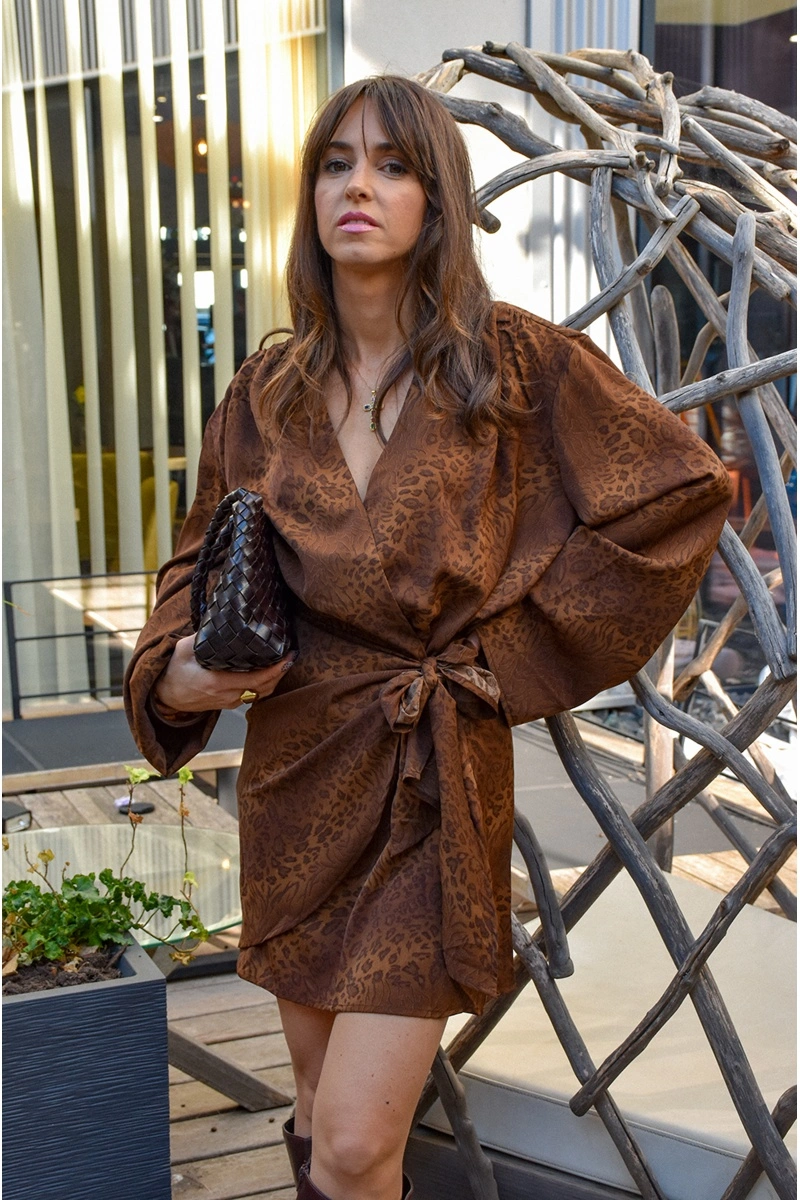 IVIVI LEOPAR CAMEL ROBES FEMME 2