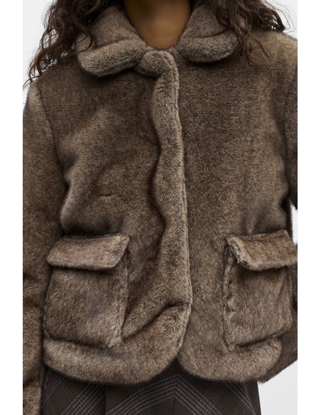 Object Collectors Item  MOREL VESTES