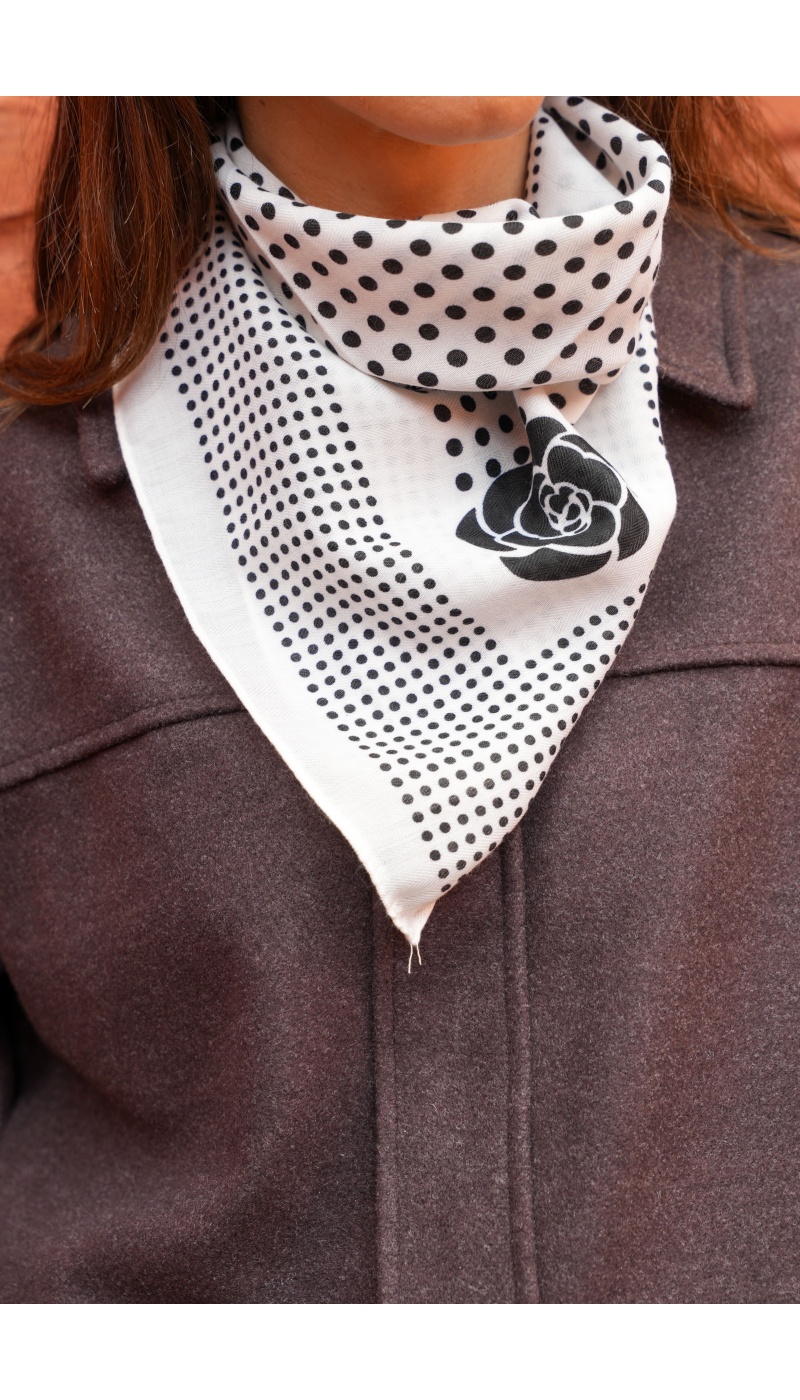 TANG TAMMY FLEURS BLANC FOULARD