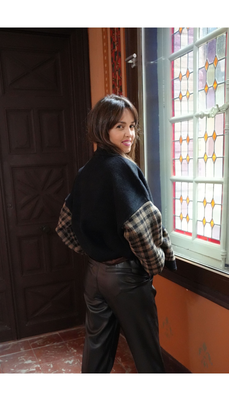 SARL PINKA HABIT ET MOI CARREA NOIBEI GILET FEMME