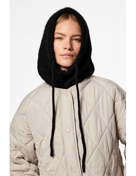 PIECES  BLACK CHAPEAUX