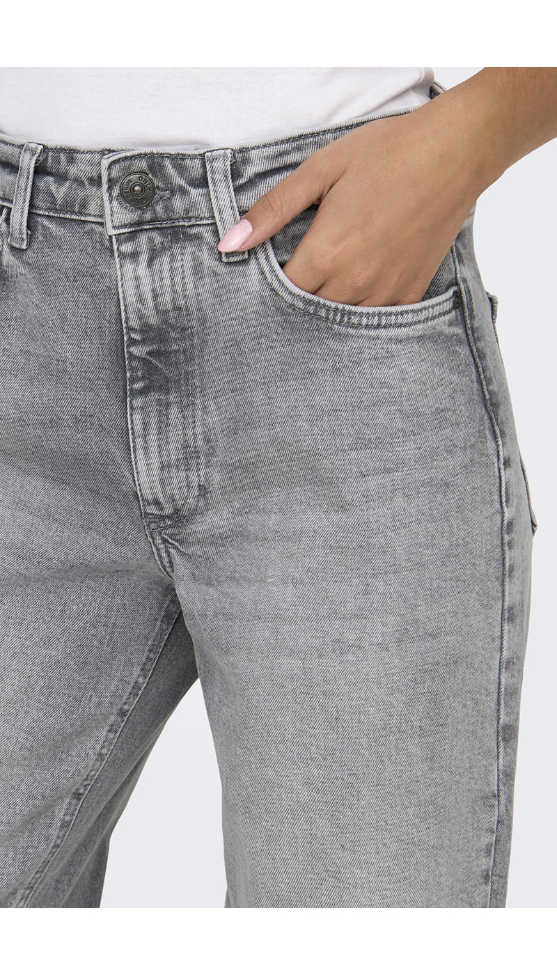MEDIUM GREY JEANS