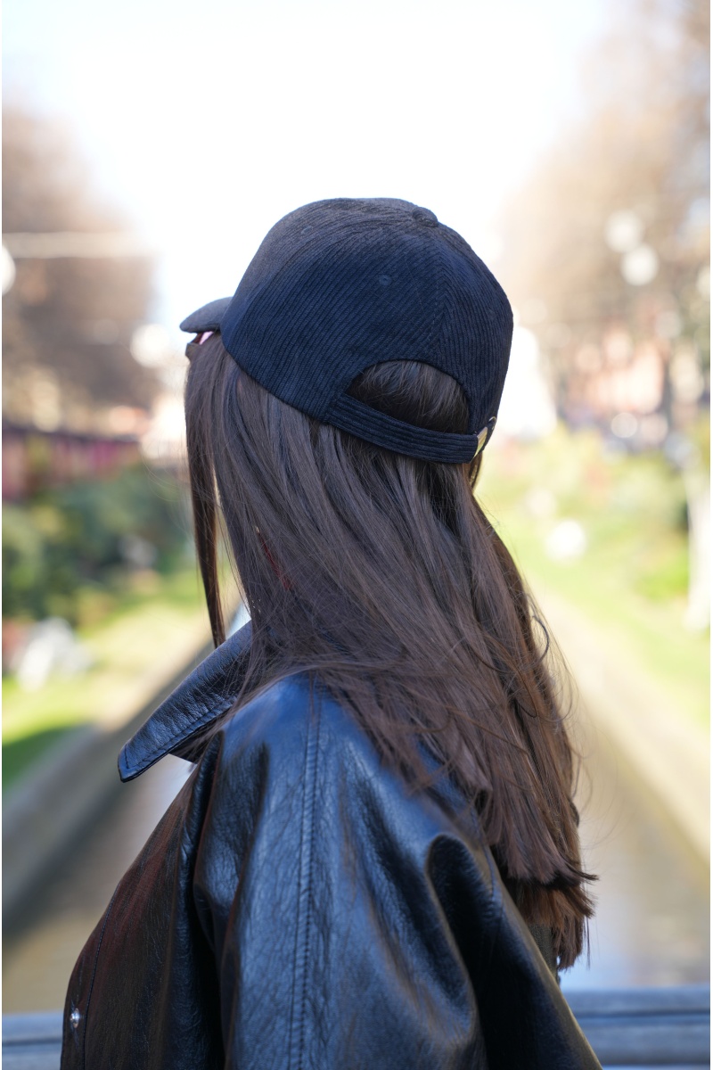 Casquette Velours Noire VICTORIA 2