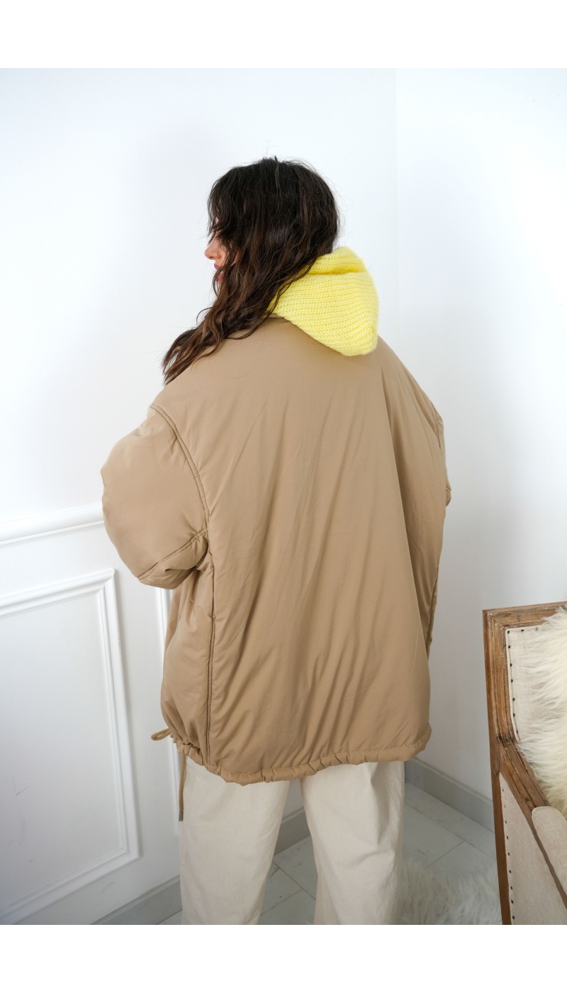 MODAS Y CREATIONES ANGELINA SL  BEIGE VESTES FEMME