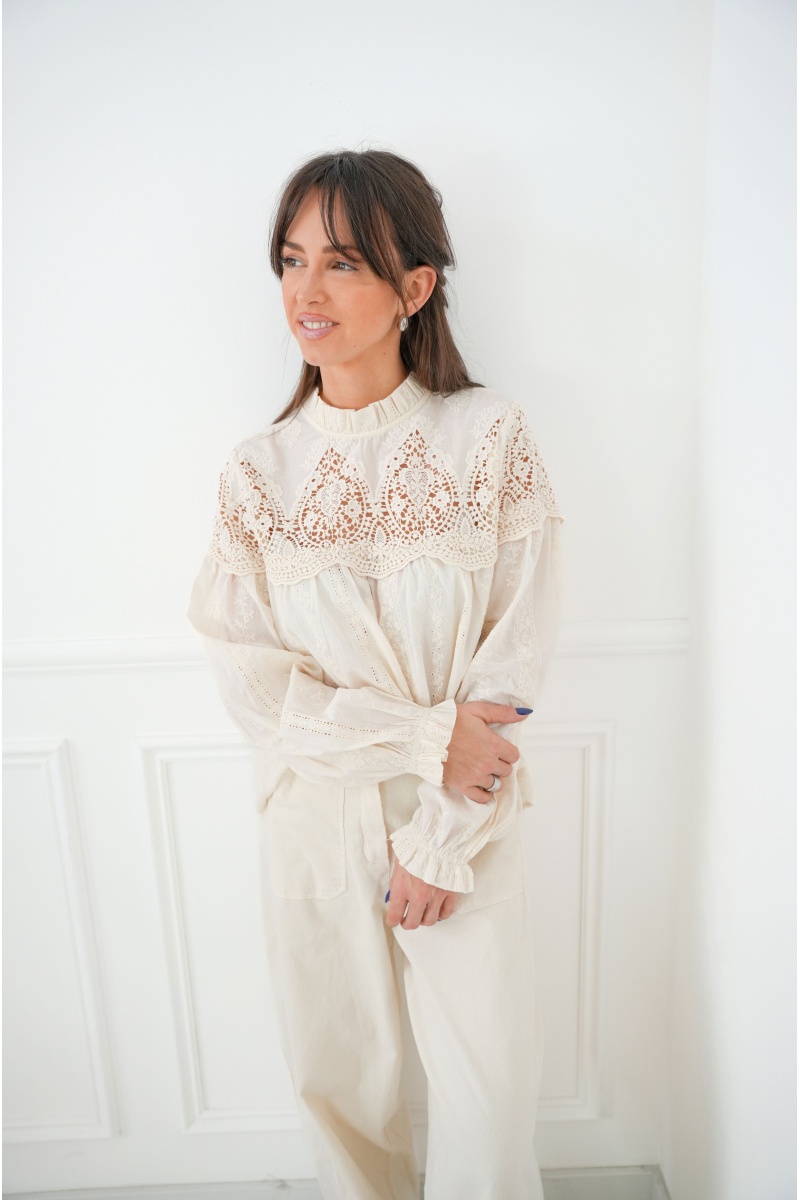 Blouse Broderie Ecru VICTORIA 2