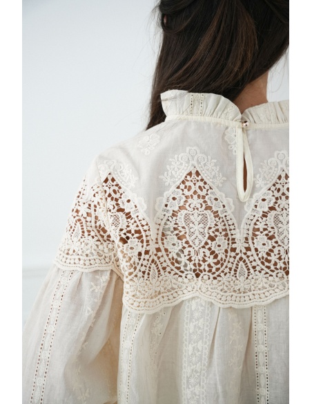 Blouse Broderie Ecru VICTORIA