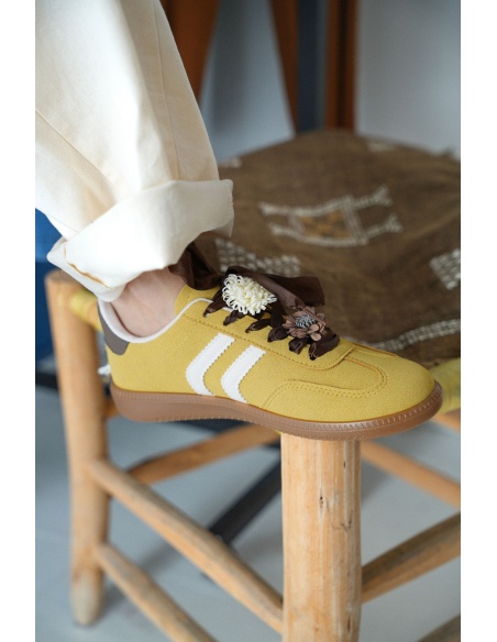 ERYNN SARL M.E DESIGN SUEDIN JAUNE BASKETS FEMME