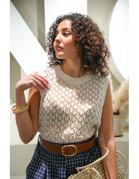 Top femme en macramé écru MOON – col arrondi ajouré sans manches