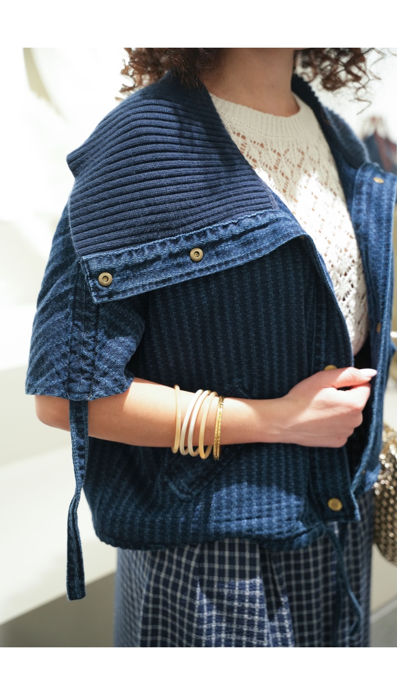 Veste femme marine texturée ORYN – coupe courte oversize sans manches