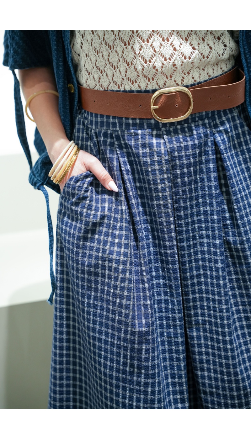 Jupe longue femme à carreaux marine MAYA – coupe évasée avec ceinture