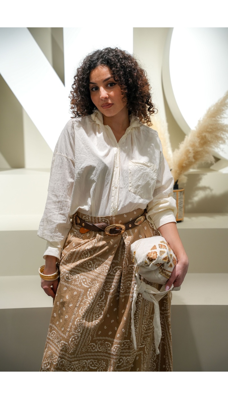 Jupe longue évasée femme OMAHA – motif bandana beige, coupe confortable