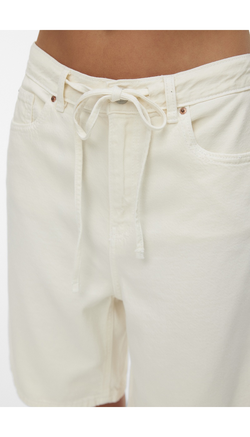 Ecru-Jeansshorts VMVILLA