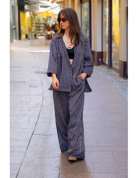 Johanna OUPA Pantalón de rayas azul marino - Elegancia femenina