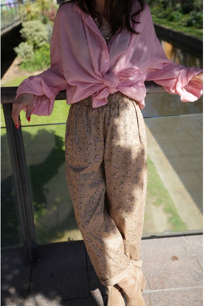 Pantalon Johanna Fleurs Beige - Élégance Féminine JUDIE 2