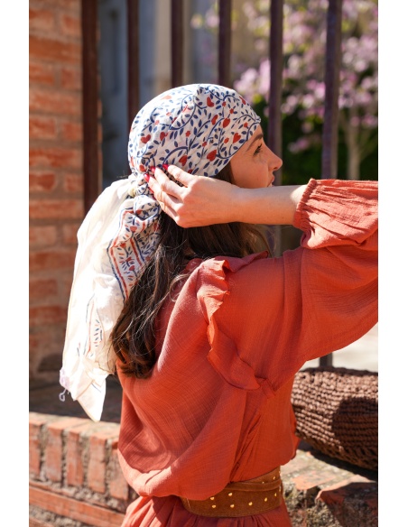 Grand Foulard Fleurs Marine TIA - Accessoire floral chic