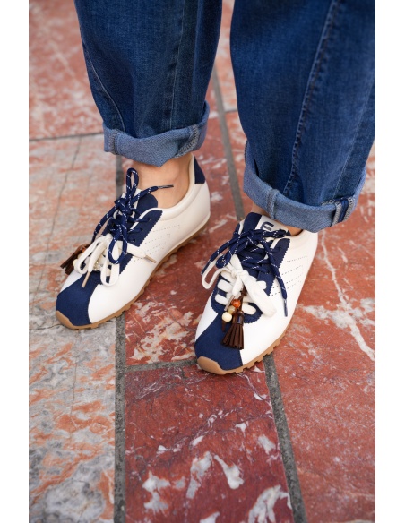 Zapatilla Urbana SOHO Navy - Estilo Chic para Mujer