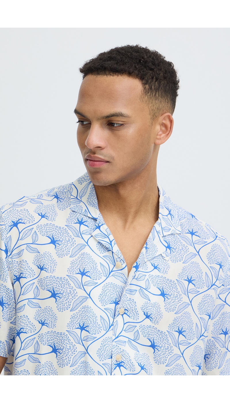 Camisa Flores Blanca BHARIAN