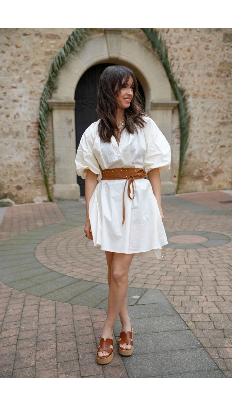 Vestido Corto Molly Marfil - Elegancia y Comodidad en Casa