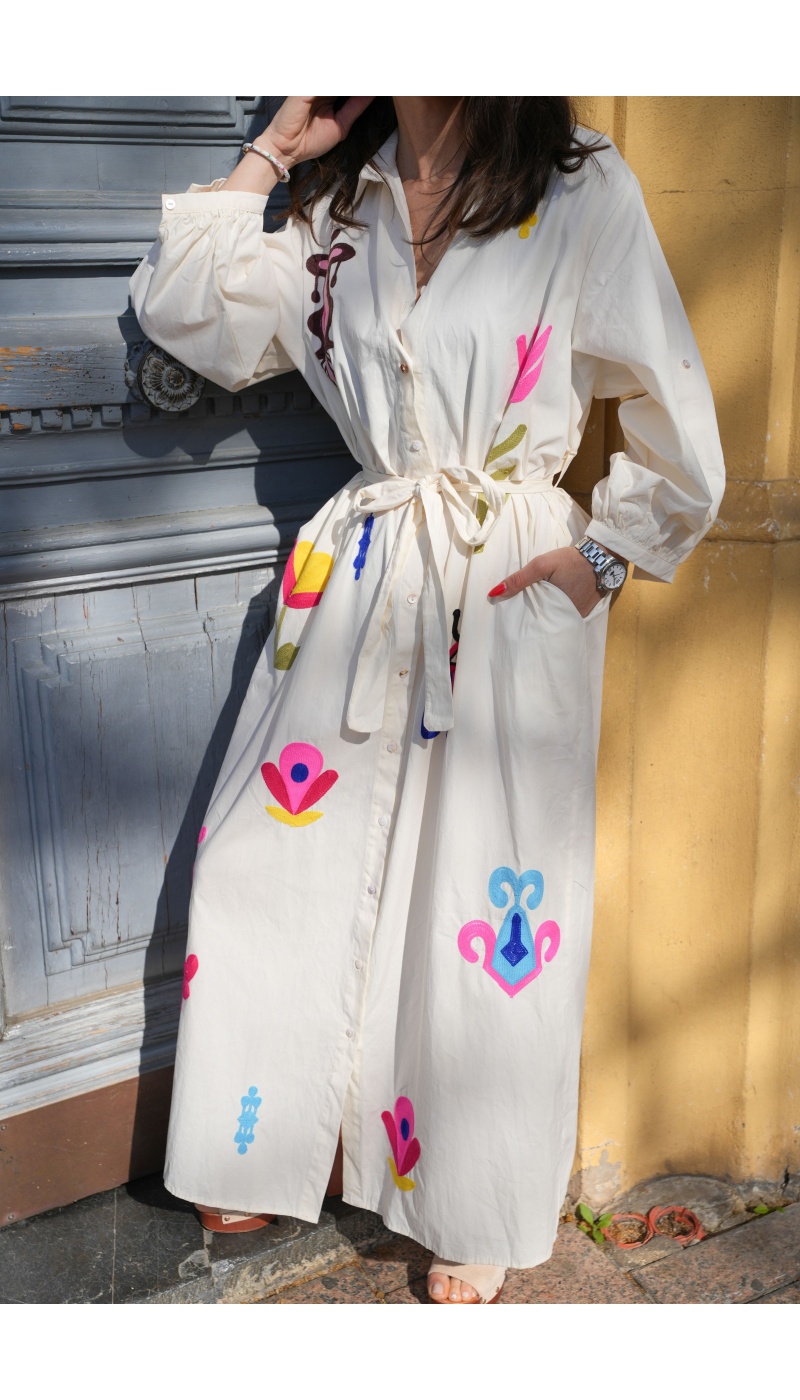 Vestido ELODIE con bordado de flores - Elegancia y Confort