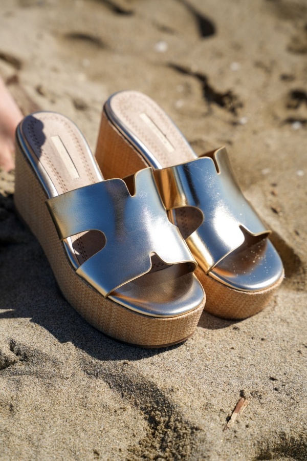 Sandalias de cuña doradas MYKONOS 2