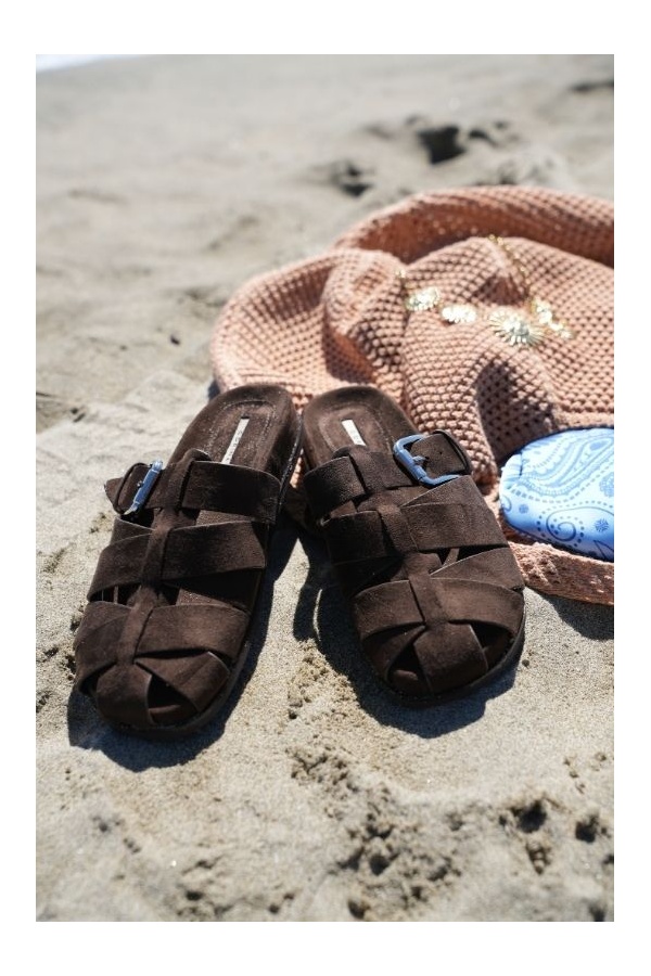 Sandali incrociati piatti Choco NOE