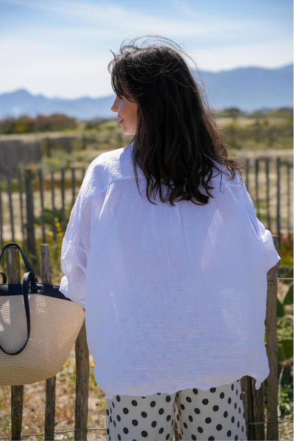 Banditas AGATA White Blouse - Elegance and Style 2