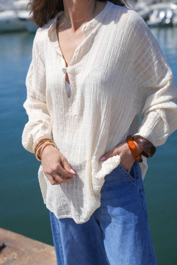 Fließende WASP-Bluse in Ecru – schicker und bequemer Stil