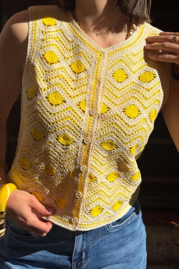 Gilet Macramé Jaune VISANDEA - Élégance pour Femmes 2