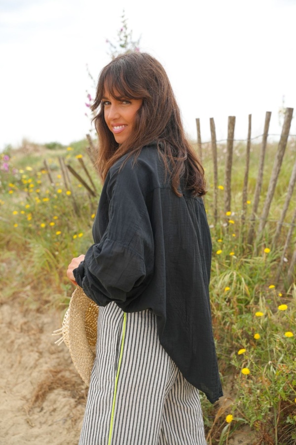 Blusa Banditas AGATA Negra 2