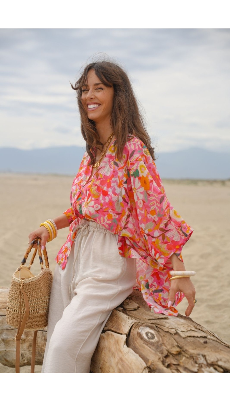 SALMON FLOWER BLOUSE: Chic floral blouses for you