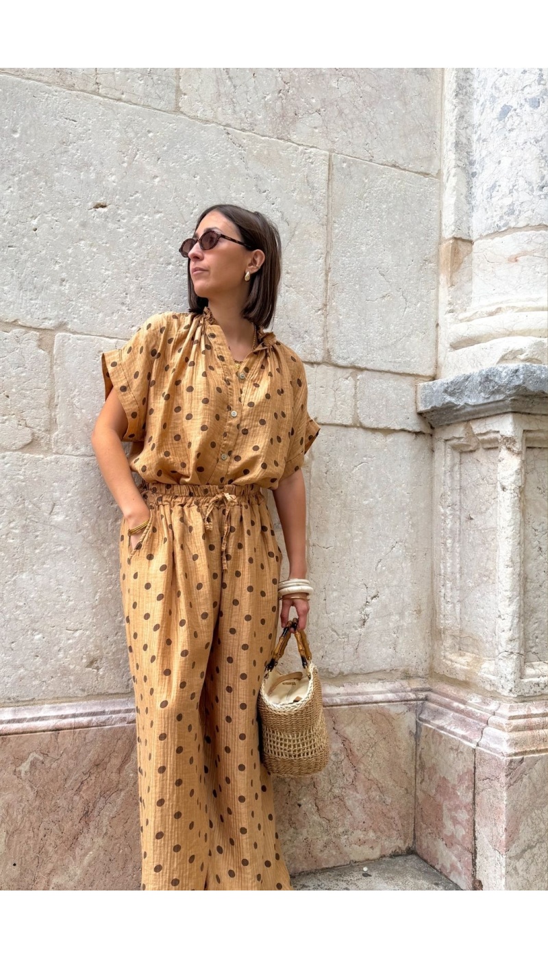 Blusa Lunares Camel COLETTE