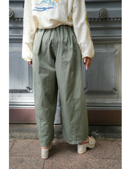 FLORENCIA Pantalones anchos caqui