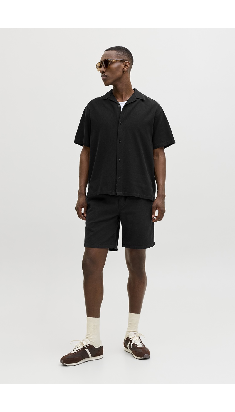 SHORTS  BLACK E26