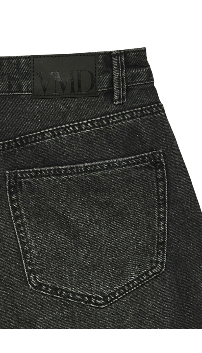 BLACK DENIM SHORTS